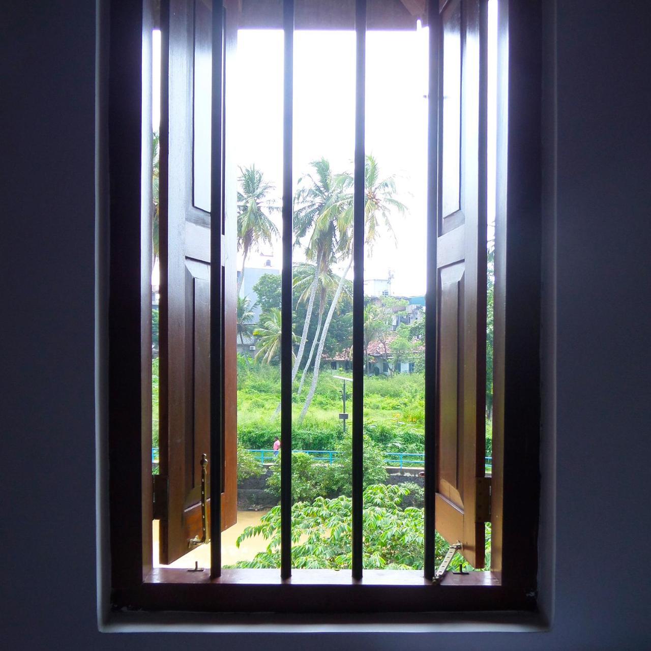 Lagoon Boutique Hotel Kanattegoda Buitenkant foto
